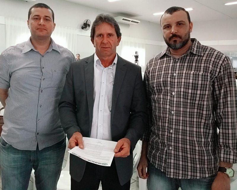 Jader Barbosa (Sindespe), Roberto Medina (Coordenador CRO) e William Nunes (Sindespe)