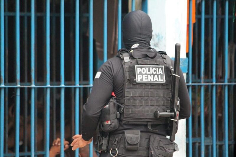 Com a criação da categoria de Polícia Penal no ano passado, os policiais militares que faziam a escolta de presos voltaram a exercer suas funções